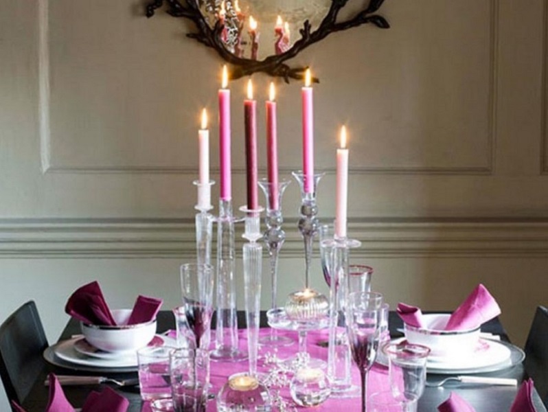 luxury-pink-fresh-christmas-dining-table-decorating-design