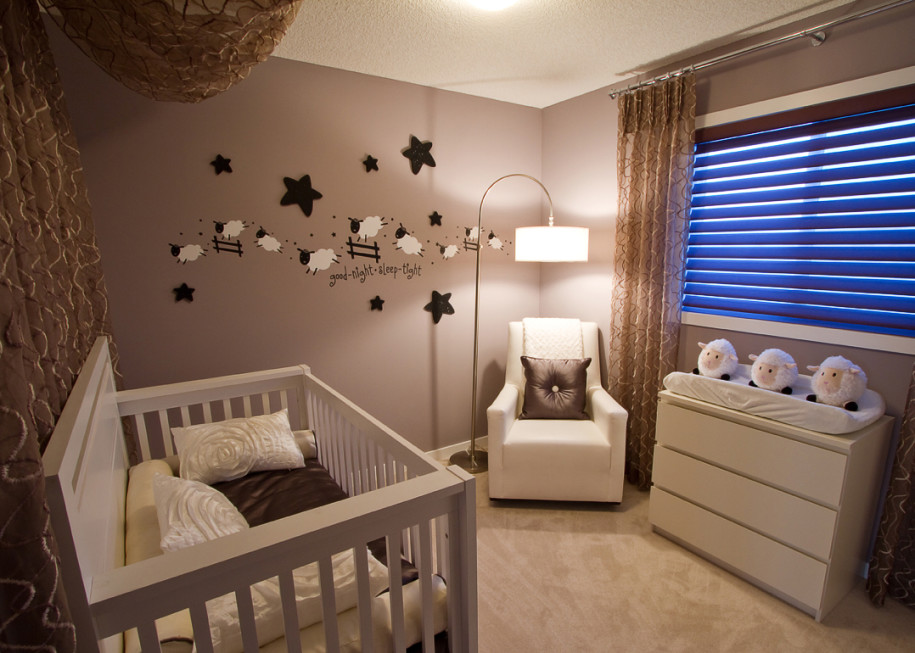amazing-contemporary-baby-room-ideas-white-sofa-arch-lamp-915x653