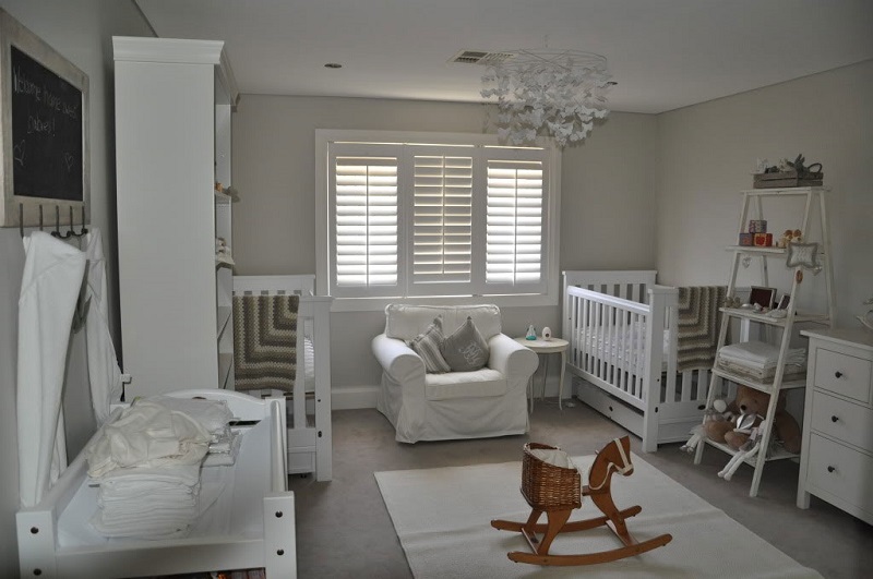white-decor-ideas-for-twin-baby-rooms