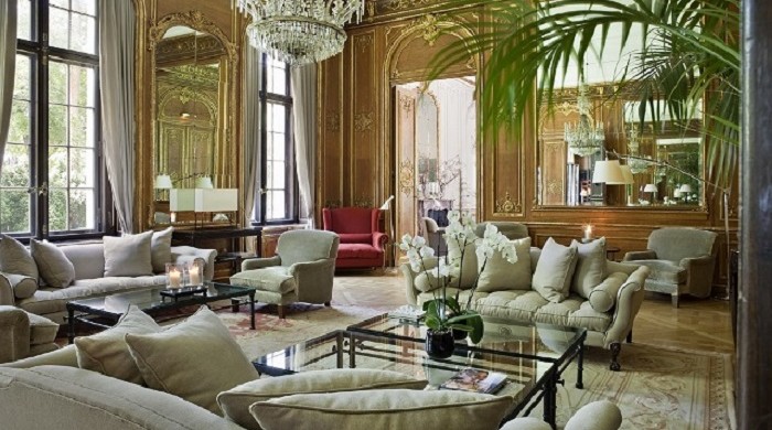 Top-fashion-designer-hotels-around-the-world-Schlosshotel-im-Grunewald-700x390