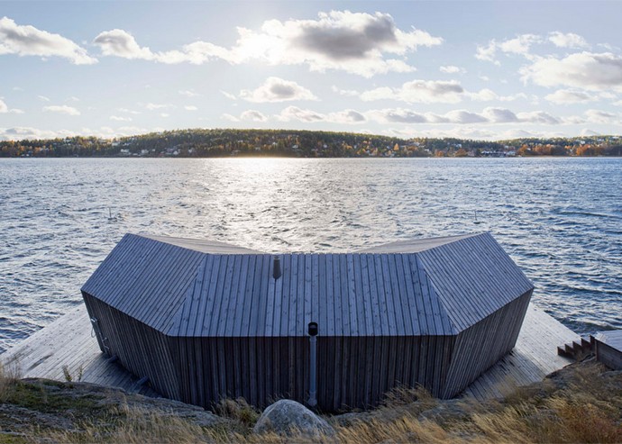Creative-Timber-Clad-Sauna-in-Sweden-12