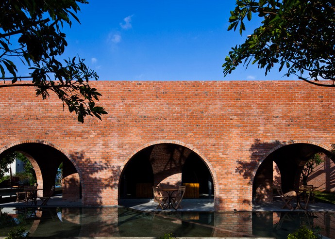 Fabulous Vietnam Coffee Design Made of 24 Brick Arches